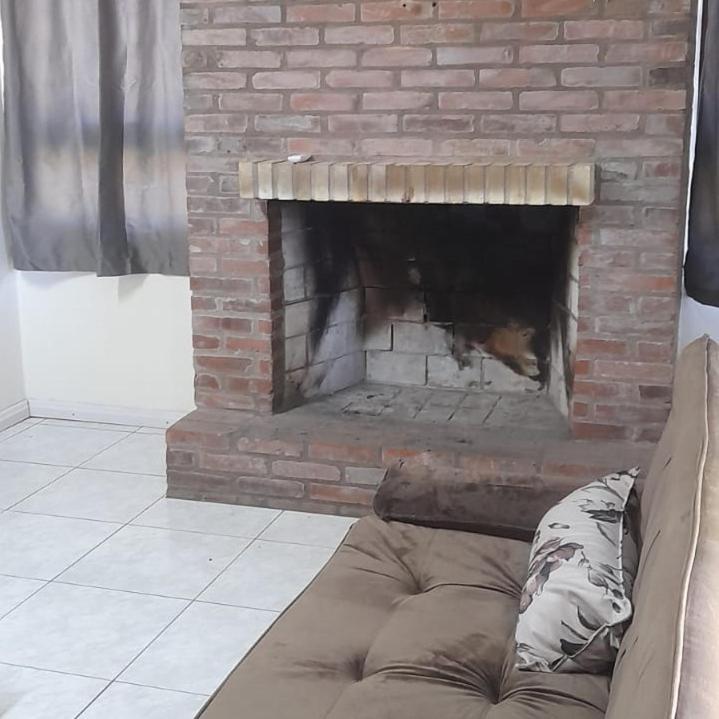 Casa Ampla Com Lareira E Churrasqueira 카넬라 외부 사진
